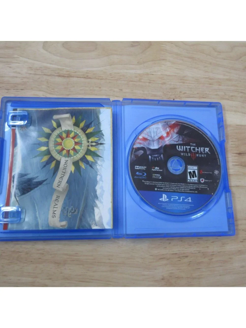 The Witcher 3 Wild Hunt PS4 (PlayStation 4, 2015) complete with map